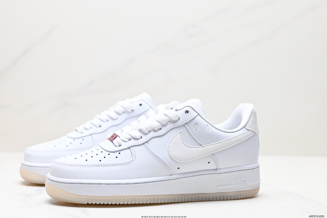 180 Nike Air Force 1 ‘07 Low 空军一号低帮运动板鞋 FZ5531-111