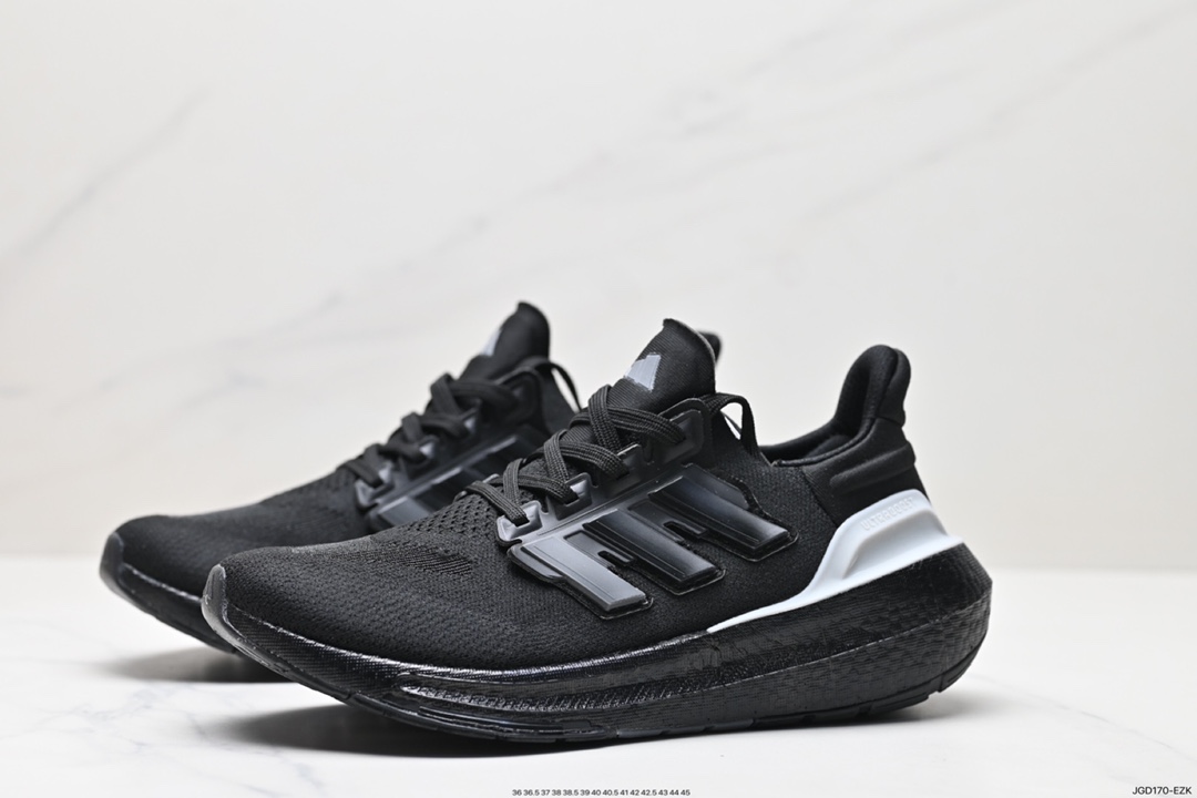 180 Adidas ULTRA BOOST LIGHT 缓震运动休闲轻便透气跑步鞋  ID5324