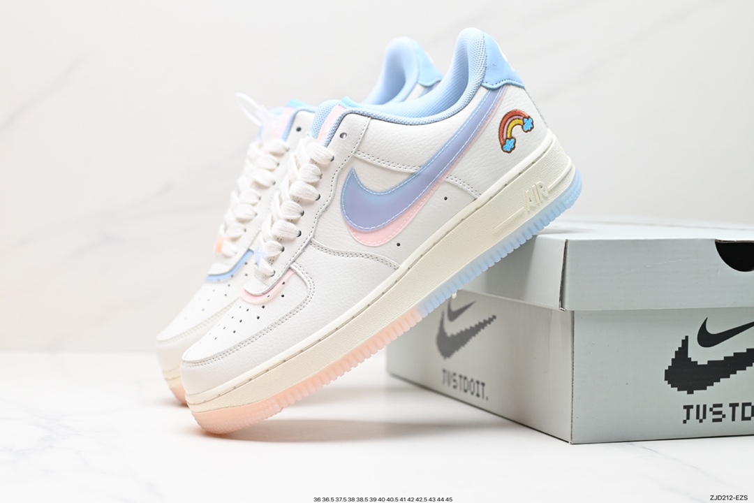 240 Nike Air Force 1’07 LV8 CW1754-805