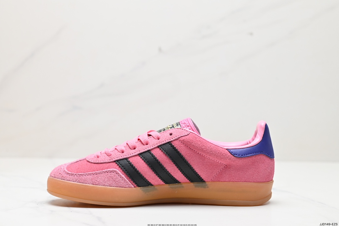 130 AD Gazelle Indoor Trainers 羚羊内训系列低帮复古百搭休闲运动德训风板鞋 IE7002