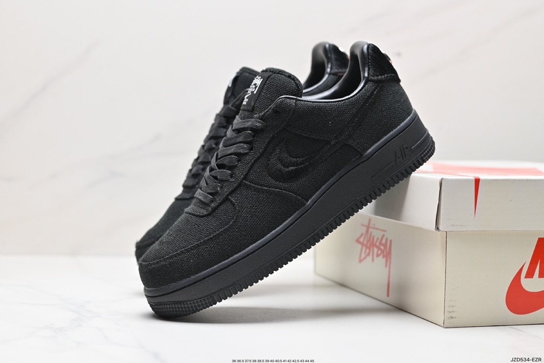 140 Stussy x Nike Air Force 1 ‘07 ”Black Cool“ 斯图西联名空军一号低帮休闲板鞋  CZ9084-001