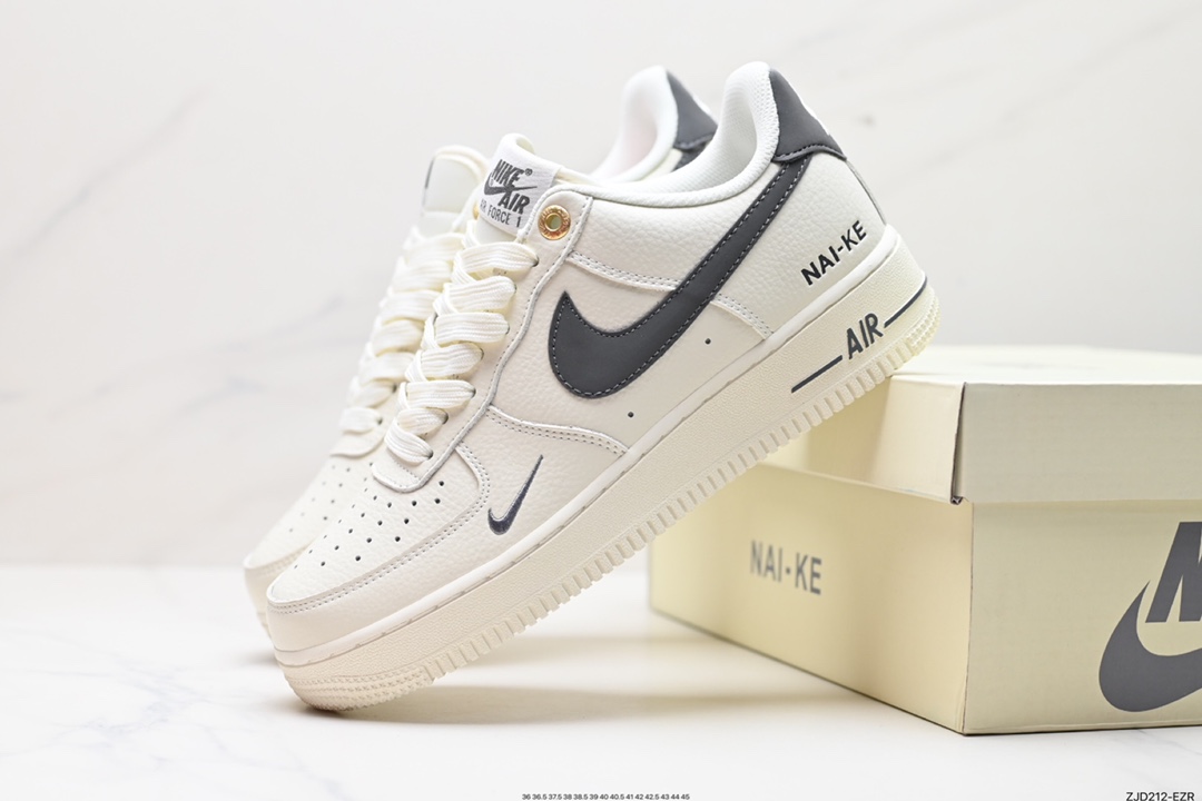 240 Nike Air Force 1 Low 空军一号低帮运动休闲板鞋  NK0621-100