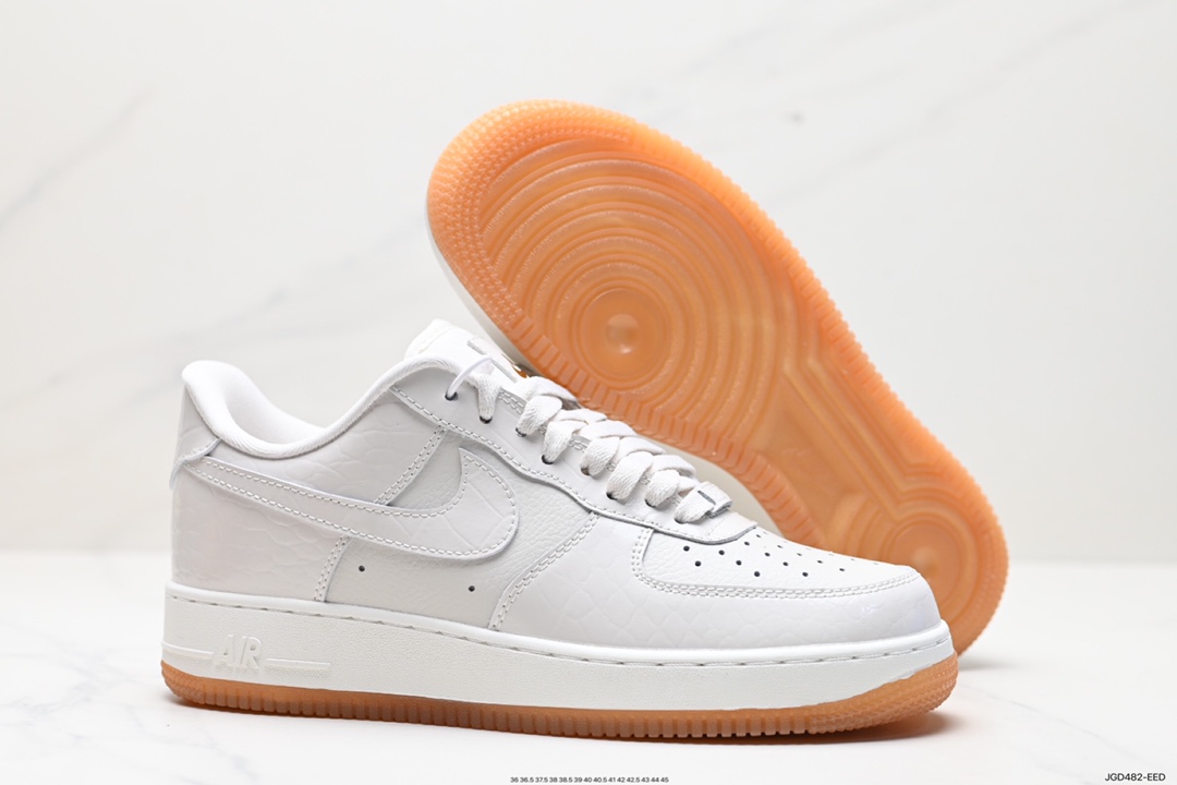 180 Nike Air Force 1’07 LV8 DZ2708-001