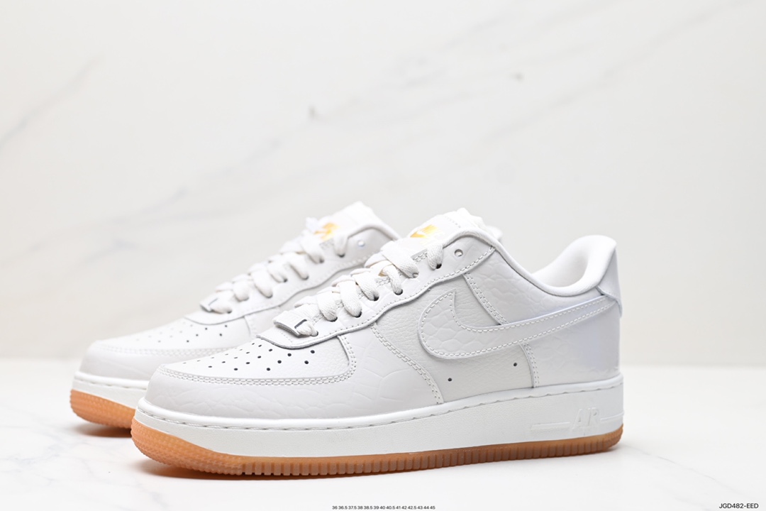 180 Nike Air Force 1’07 LV8 DZ2708-001