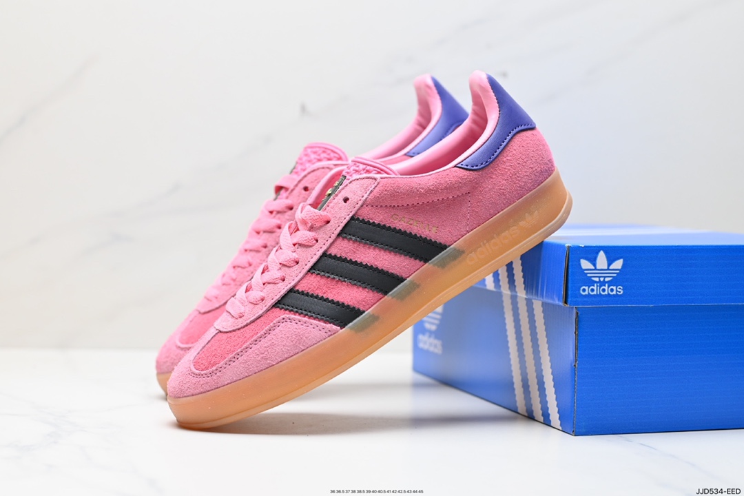 130 AD Gazelle Indoor Trainers 羚羊内训系列低帮复古百搭休闲运动德训风板鞋 IE7002