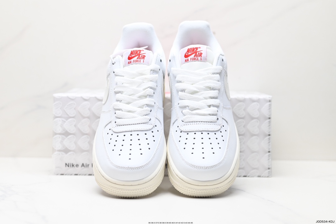 180 Nike Air Force 1 Low 空军一号低帮休闲运动板鞋 DO7117-100