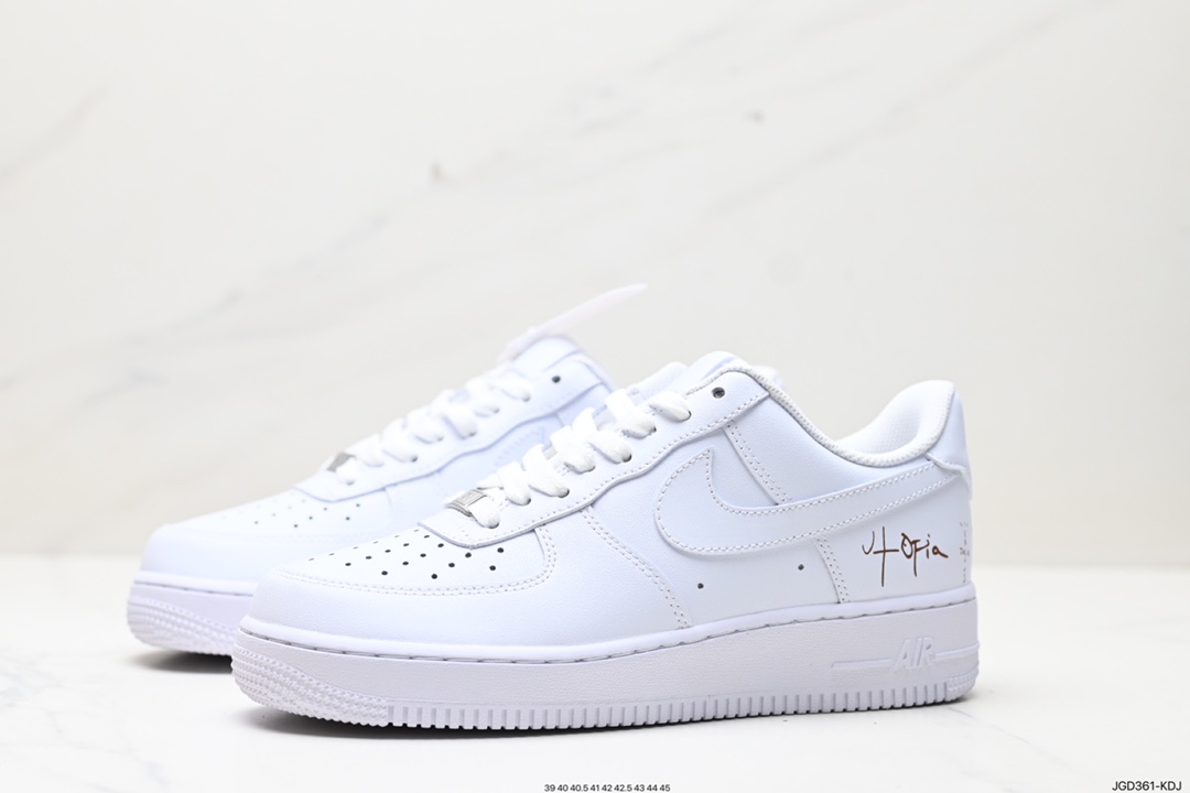 180 Nike Air Force 1’07 LV8