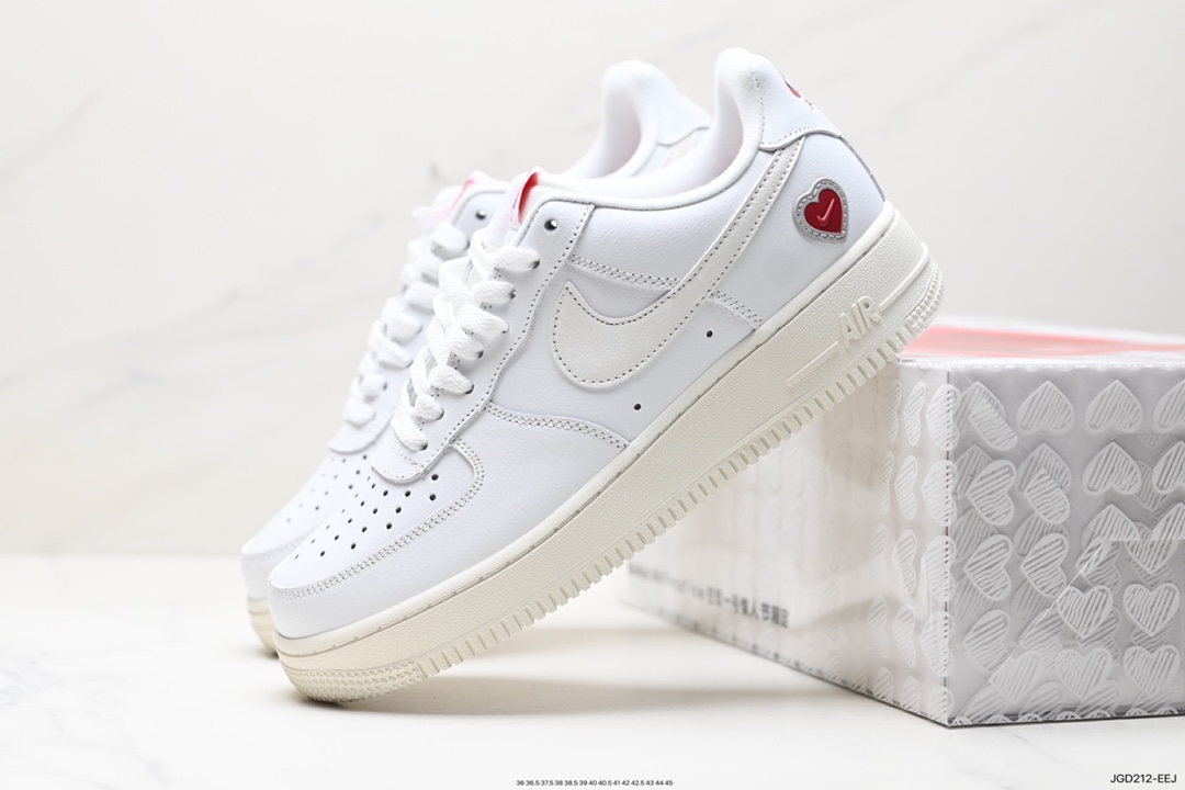 180 Nike Air Force 1 Low 空军一号低帮休闲运动板鞋  DD7117-100