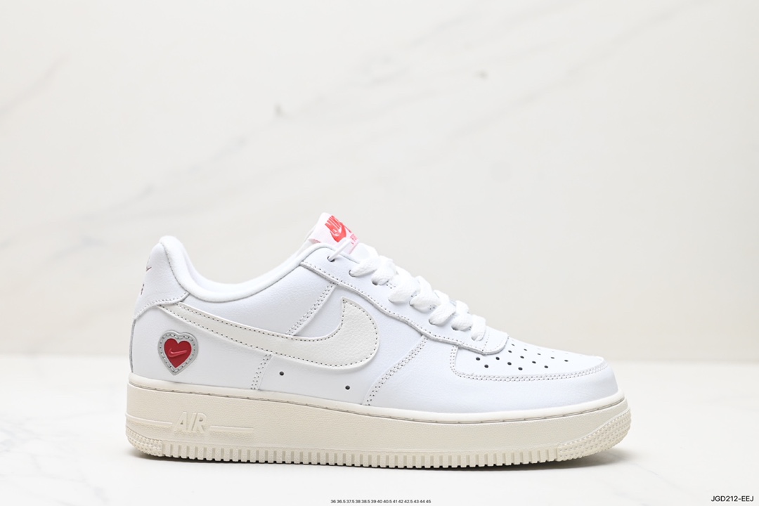 180 Nike Air Force 1 Low 空军一号低帮休闲运动板鞋  DD7117-100