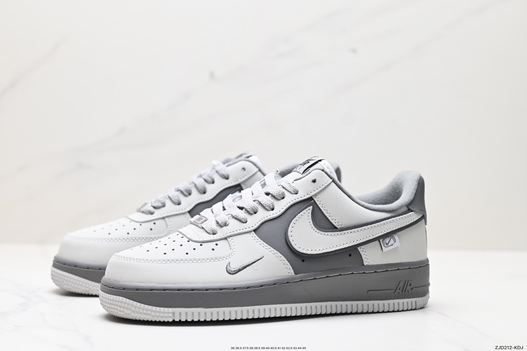 240 Nike Air Force 1 Low DB3301-033