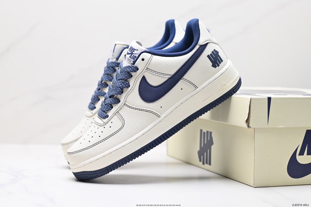 240 Nike Air Force 1 Low DB3301-033