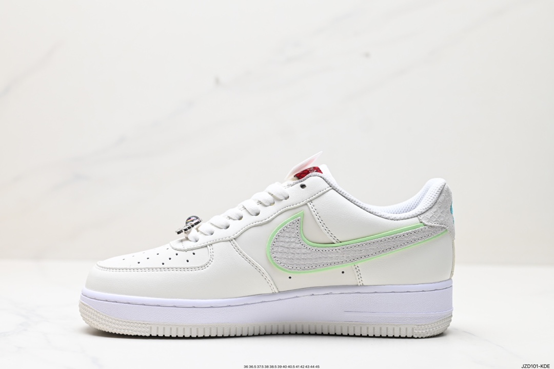 140 耐克Nike Air Force 1 Low 空军一号低帮百搭休闲运动板鞋 FZ5052-131