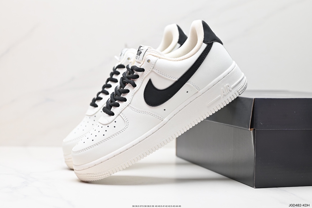 Nike Air Force 1 Low 空军一号低帮休闲运动板鞋  AM0703-123