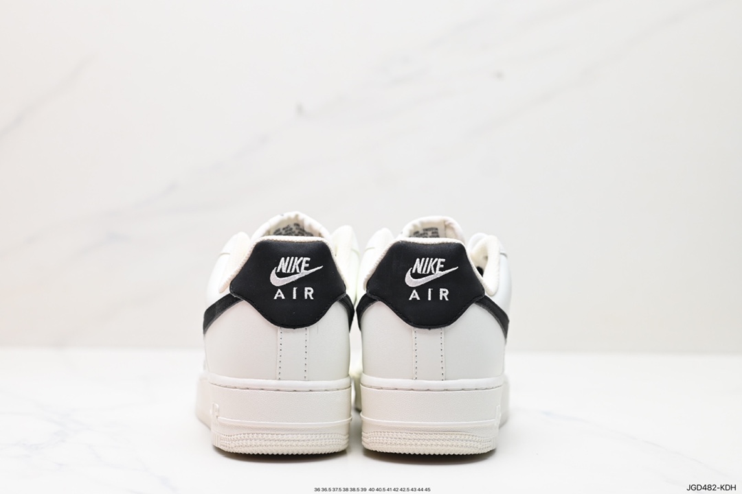 Nike Air Force 1 Low 空军一号低帮休闲运动板鞋  AM0703-123