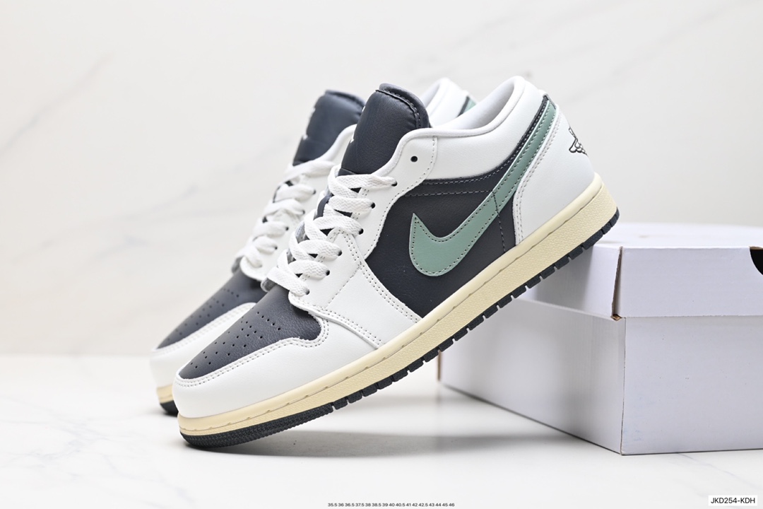 Air Jordan 1 Retro Low WMNS ”Jade Smoke” 黑绿  DC0774-001