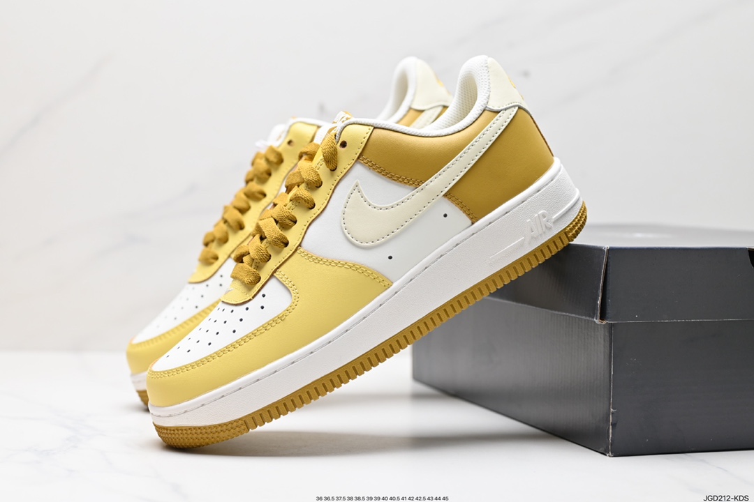 180 Nike Air Force 1 Low 空军一号低帮休闲运动板鞋 FZ4034-716