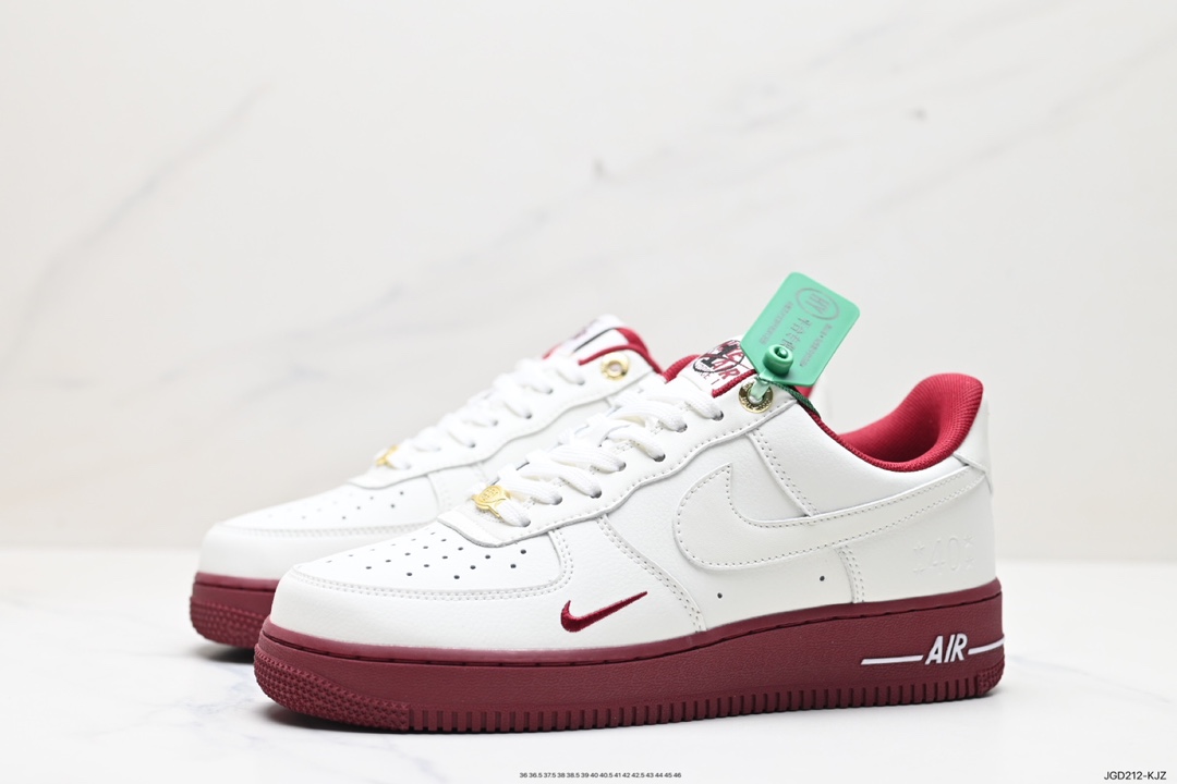 180 Nike Air Force 1 Low 40周年米白酒红 空军一号低帮运动休闲板鞋 DQ7582-100