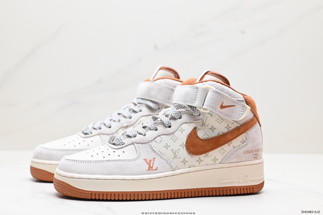 300 Air Force 1 ‘07 Low DQ7688-400