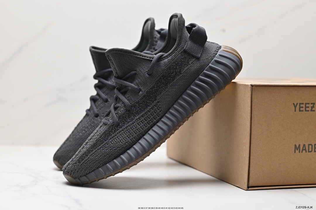 240 阿迪达斯Adidas Yeezy Boost 350V2 椰子  BY9612