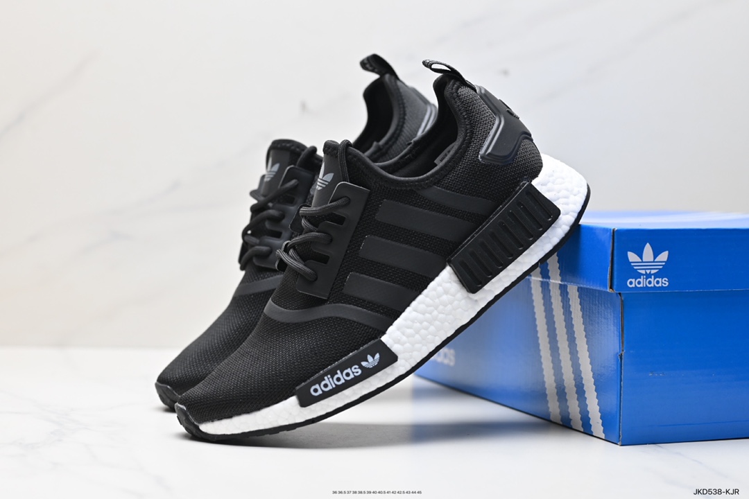 160 AD Boost NMD R1 经典跑鞋系列全新配色  GZ9258