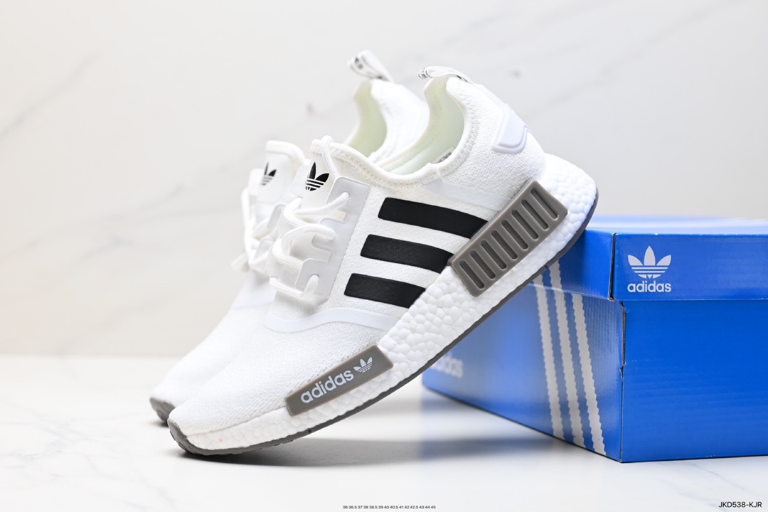 160 AD Boost NMD R1 经典跑鞋系列全新配色  GZ9258