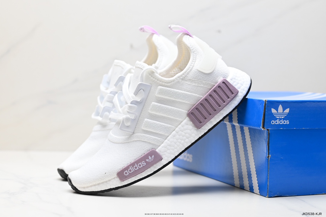 160 AD Boost NMD R1 经典跑鞋系列全新配色  GZ9258