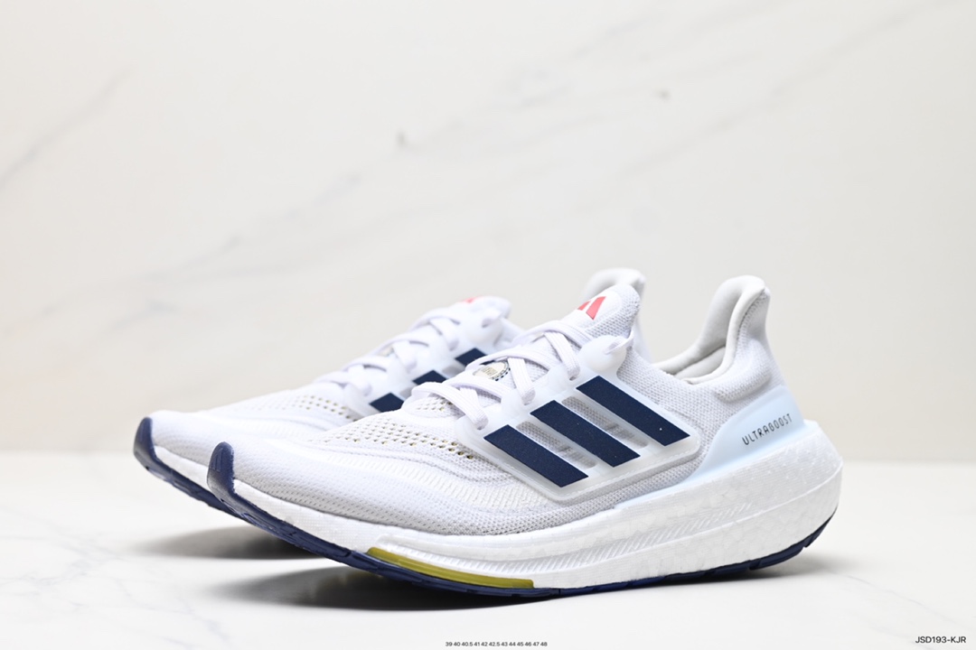 200 阿迪达斯Adidas Ultraboost Light 全掌爆米花休闲运动跑鞋 ID3285