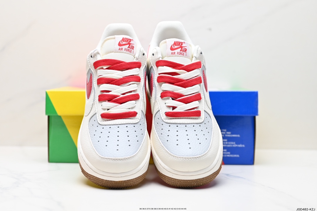 180 Nike Air Force 1 Low 空军一号低帮休闲运动板鞋  Cc2569-022