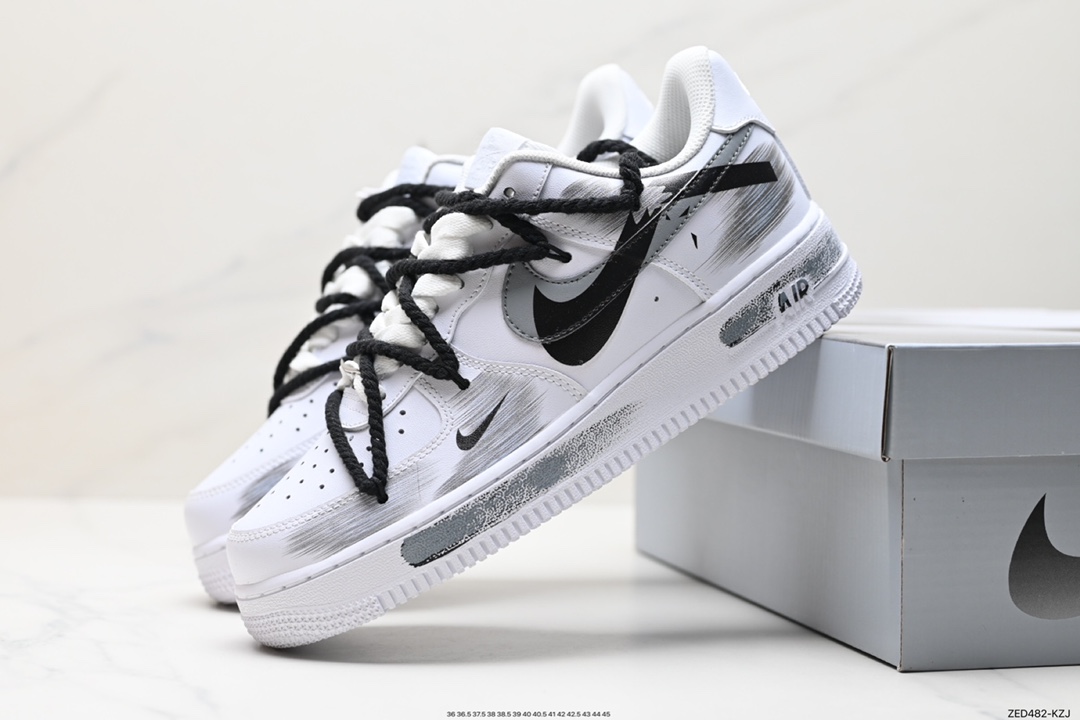 260 Nike Air Force 1 Low 空军一号低帮休闲运动板鞋 ZH0316-011