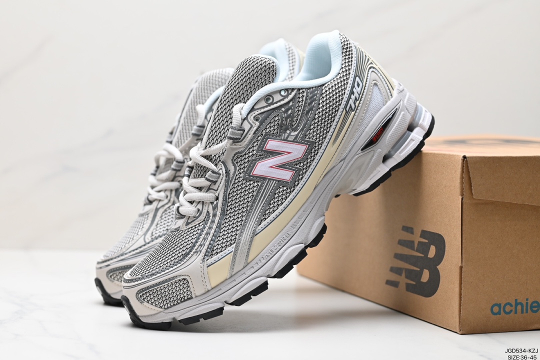 180 New Balance MR740 NB新百伦系列复古老爹风慢跑鞋 MR740SM