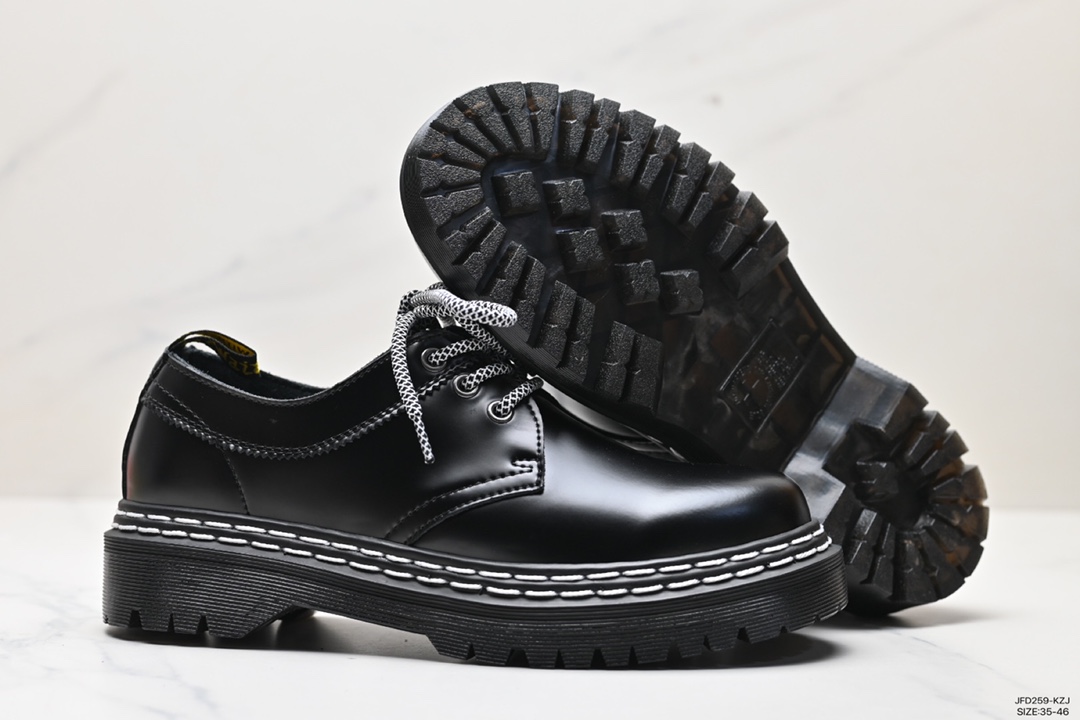 170 Dr.Martens 马丁博士 以 Dr.Martens 经典的 1461 鞋型作为蓝本