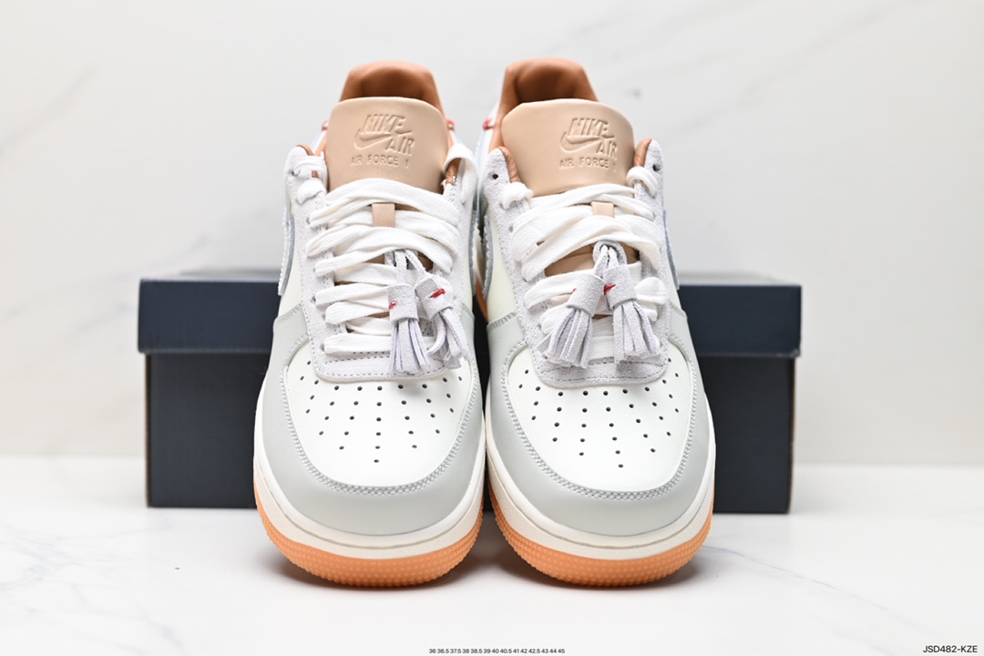 200 Nike Air Force 1 Low 空军一号低帮休闲运动板鞋 HF5697-001