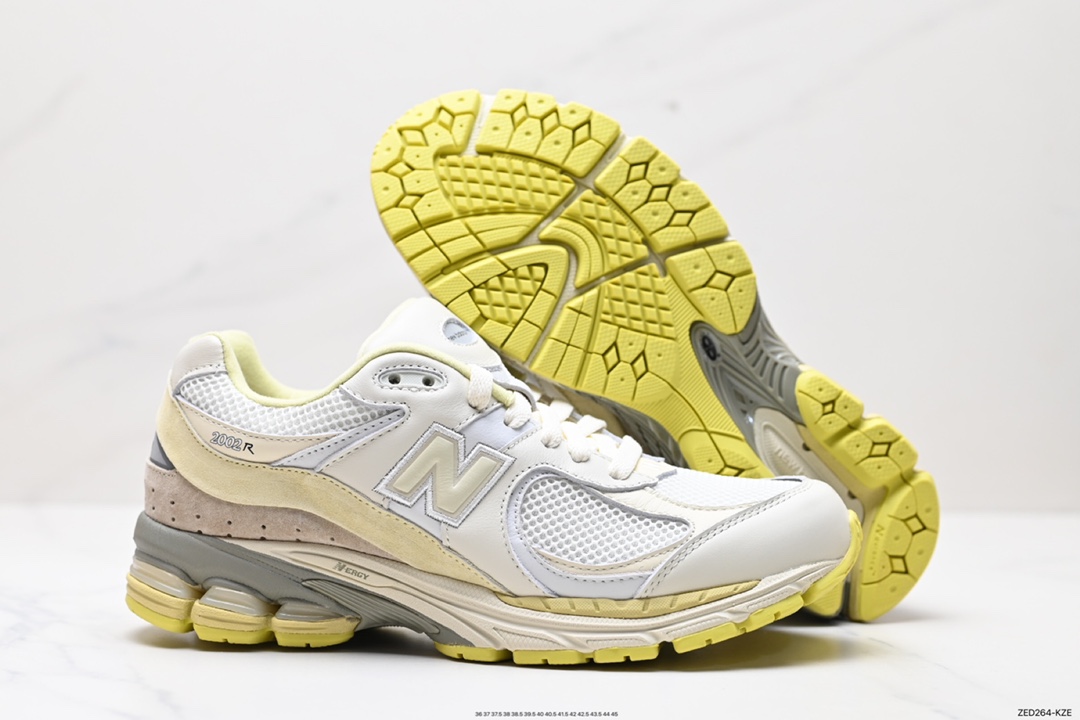 260 新百伦New Balance 2002R 系列低帮复古老爹风慢跑鞋“联名米白淡黄”M2002RA1