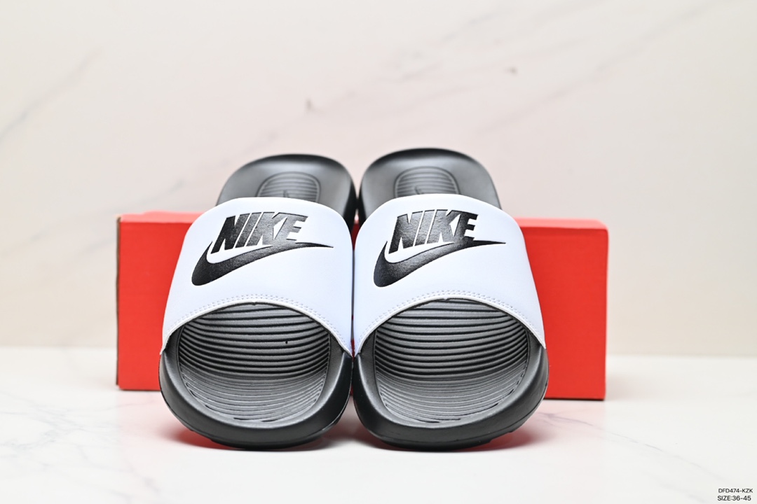 70 耐克NIKE VICTORI ONE SLIDE 拖鞋 夏季潮款沙滩拖 CN9675-102