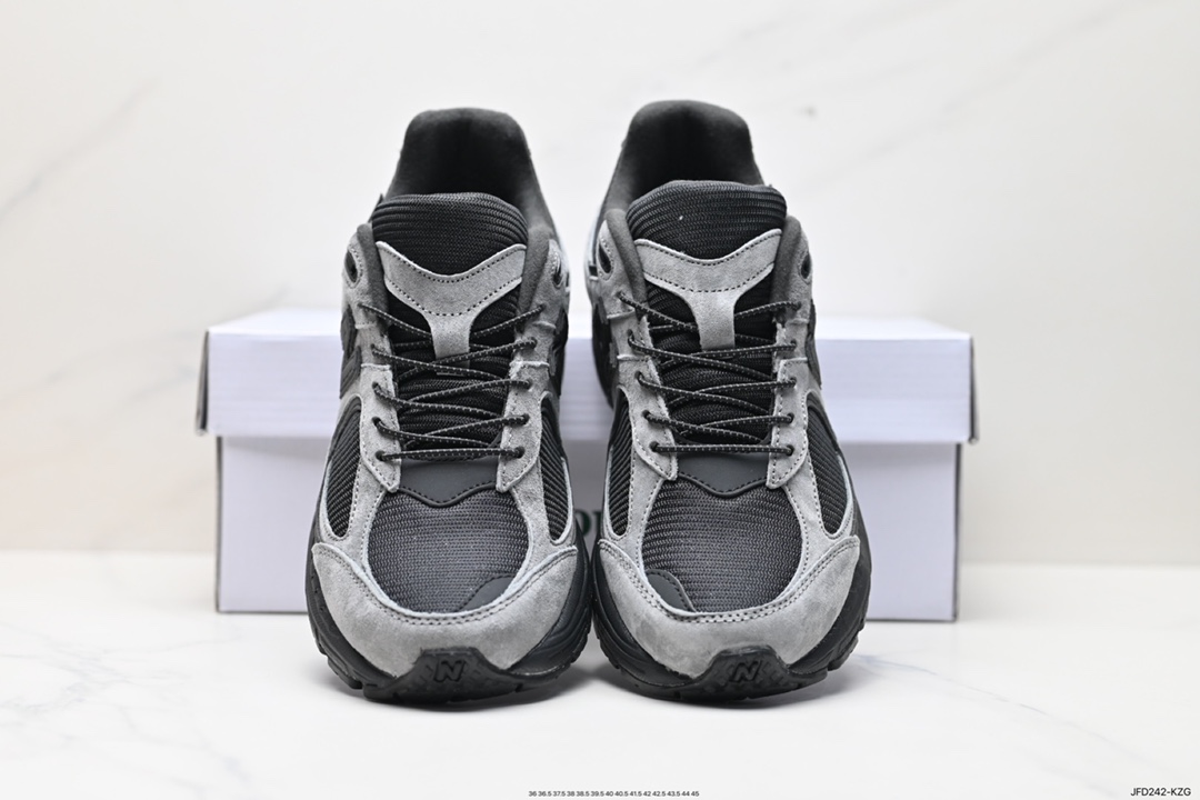 170 新百伦New Balance 2002R GORE-TEX”Grey”系列低帮慢跑鞋“联名鼠灰黑”M2002RXZ