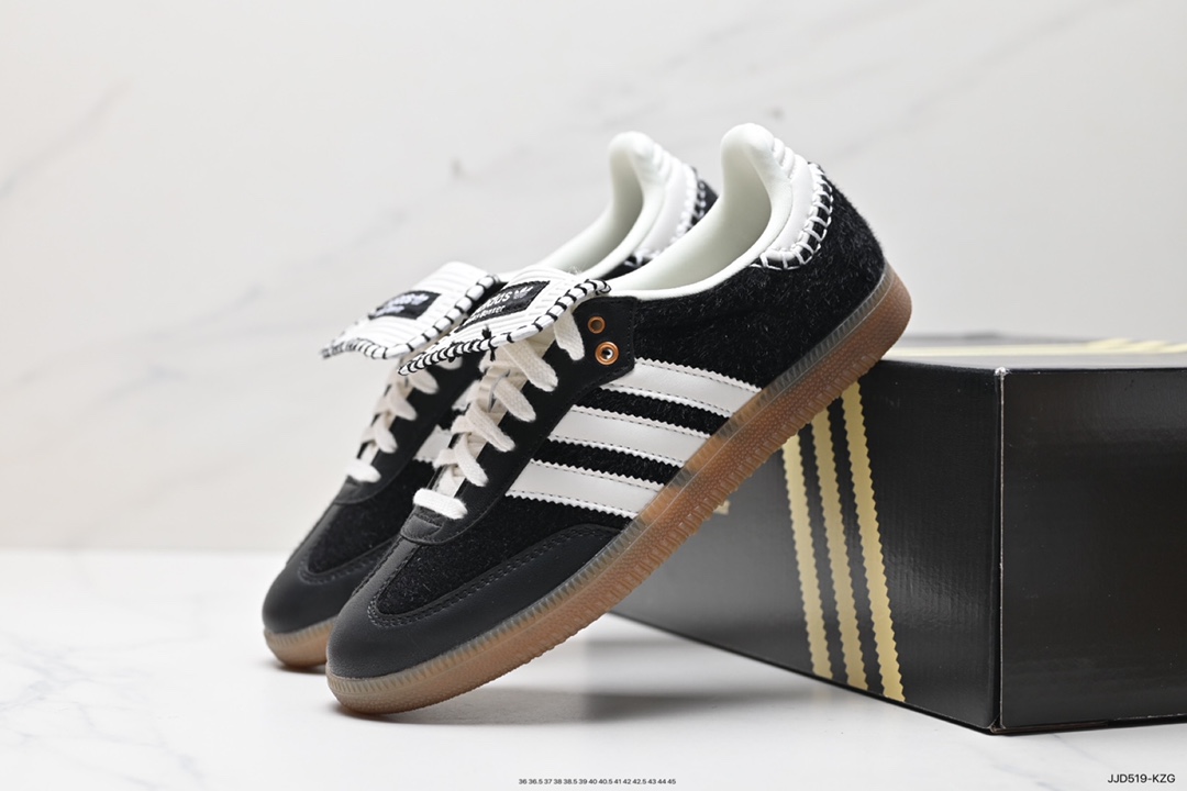 130 阿迪达斯AdidasOriginals Wb Pony Tonal Samba 桑巴舞板鞋 IE0580