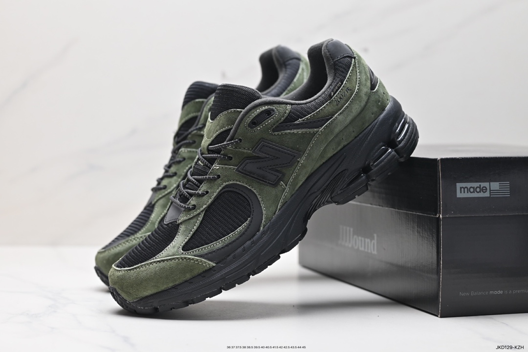 160 新百伦New Balance 2002R GORE-TEX”Grey”系列低帮慢跑鞋“联名鼠灰黑”M2002RXZ