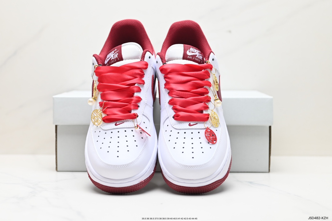 200 Nike Air Force 1 Low 空军一号低帮休闲运动板鞋  FV5948-105