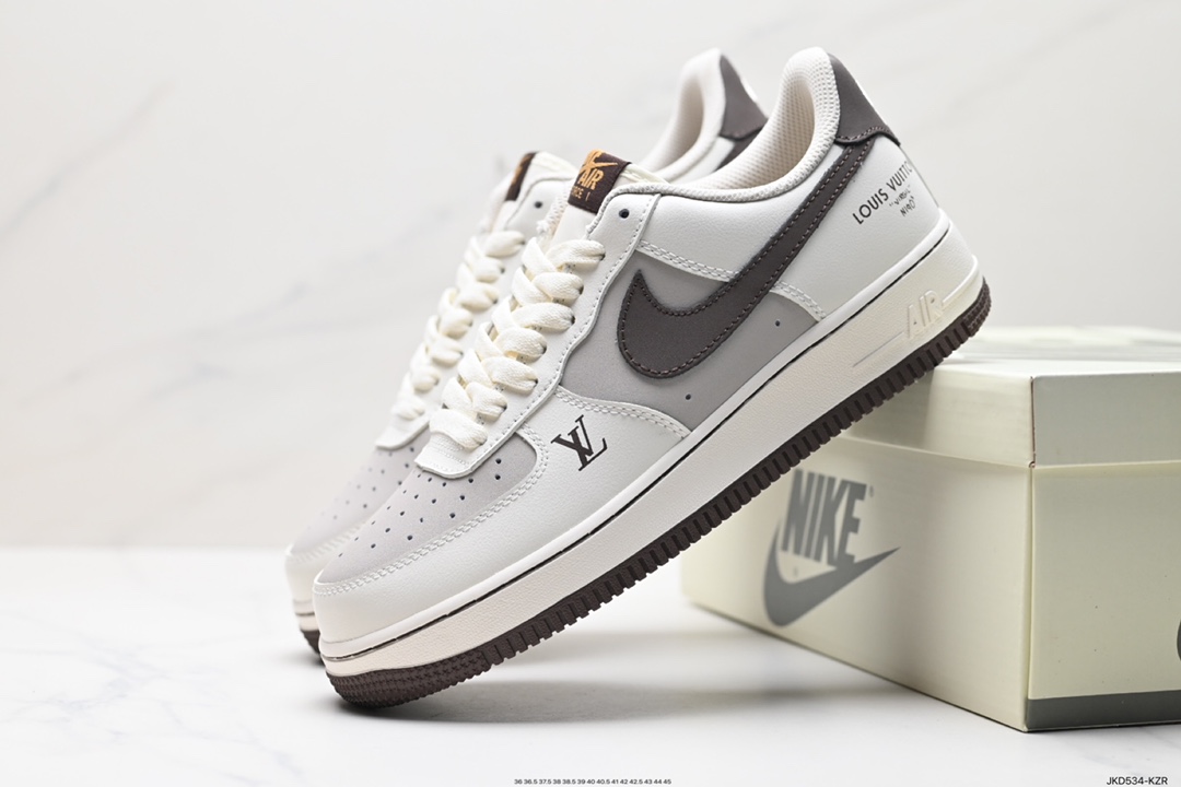 160 Nike Air Force 1 Low 空军一号低帮休闲运动板鞋  XL2403-106