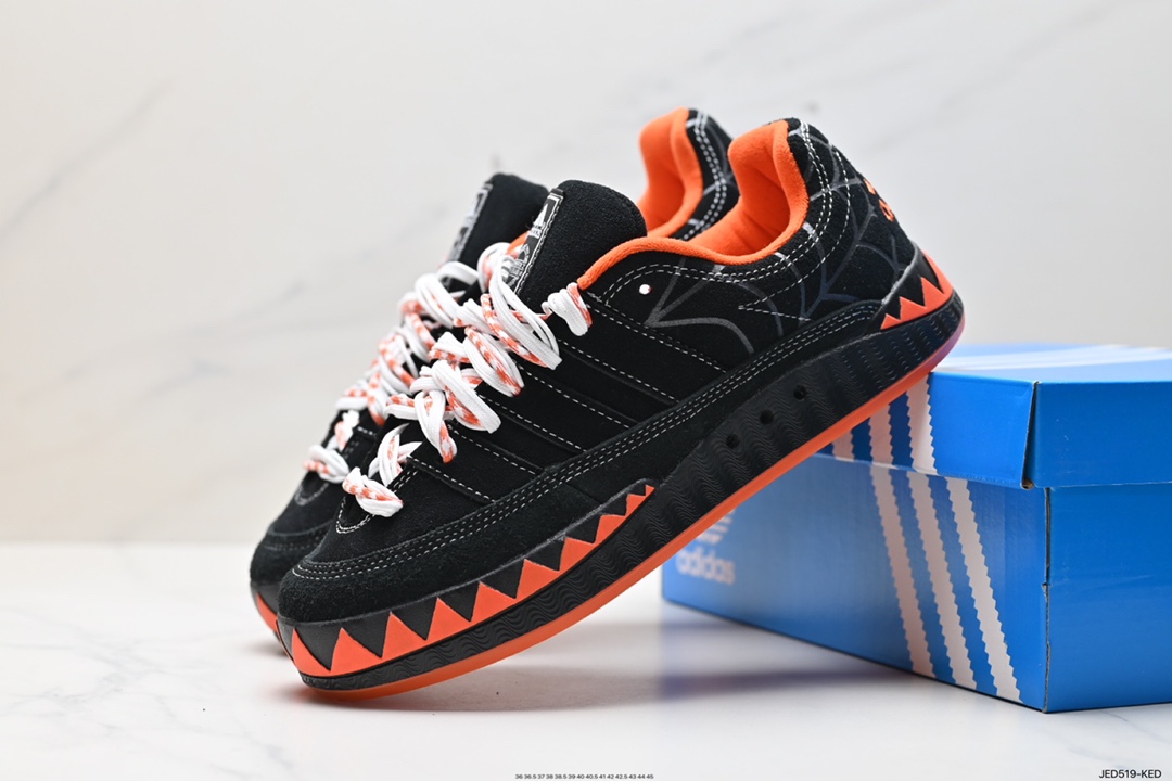 150 adidas adimatic low 马蒂奇系列低帮 复古鲨鱼面包鞋运动休闲滑板板鞋  IG4024