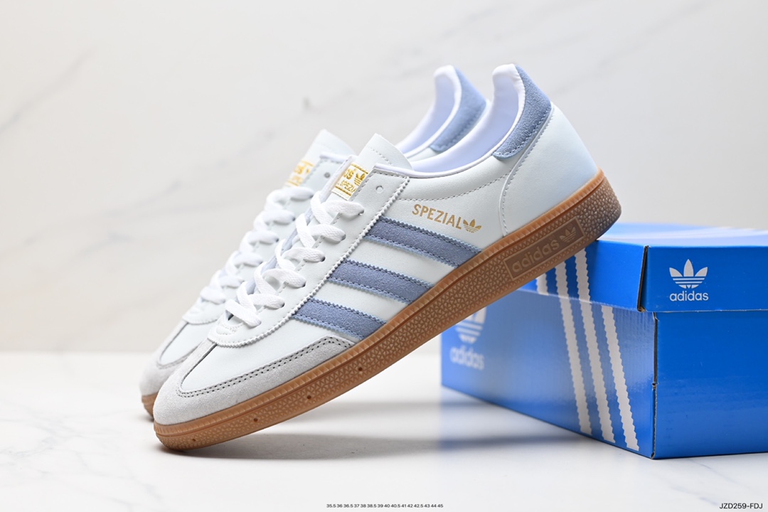 140 Adidas Handball Spezial 三叶草板鞋  IE3710