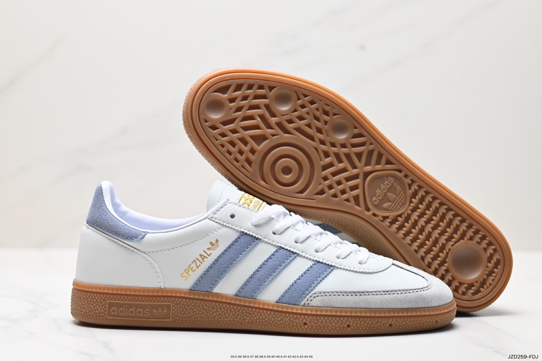 140 Adidas Handball Spezial 三叶草板鞋  IE3710