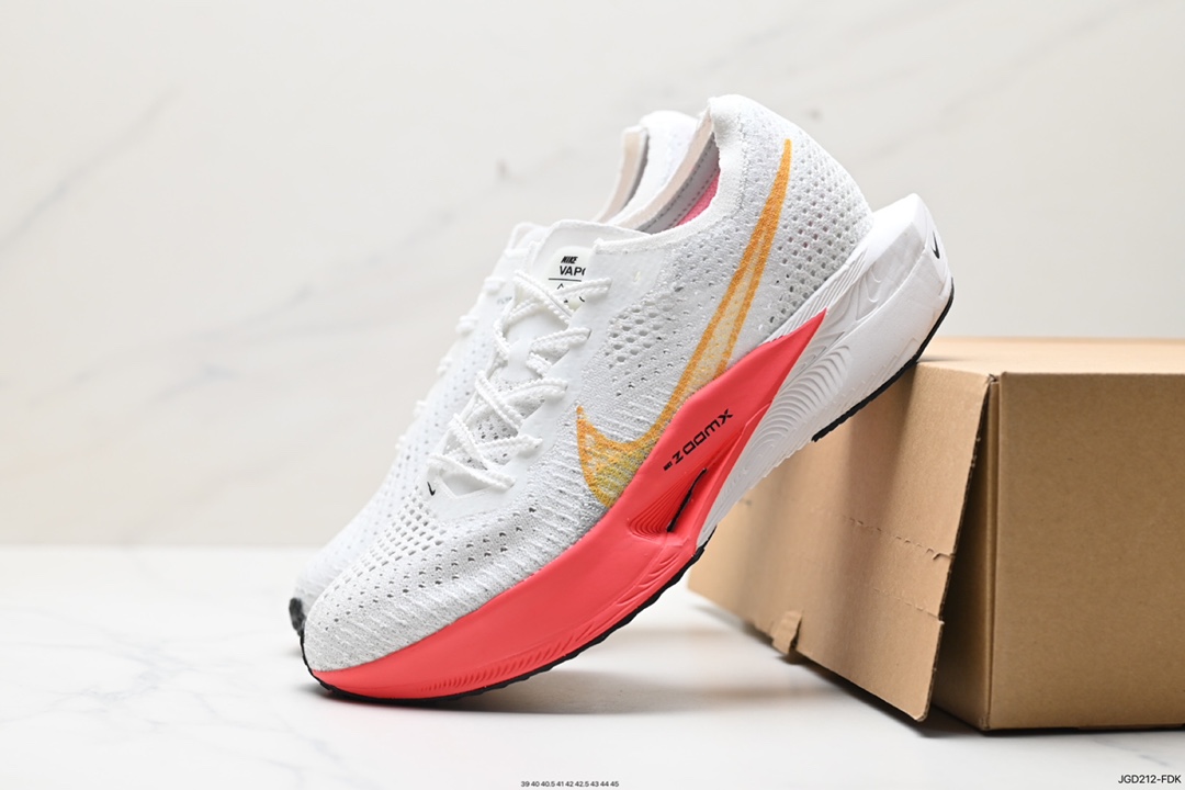 NIKE ZoomX Vaporfly NEXT马拉松泡棉超轻缓震运动慢跑鞋 DV4219-101