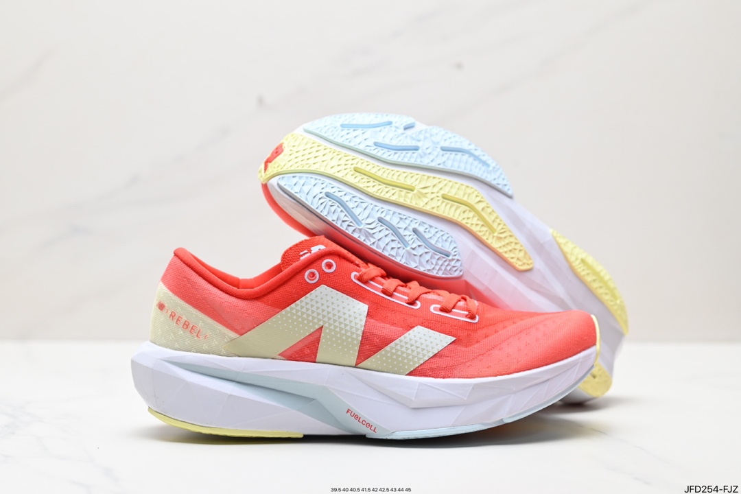 170 New Balance FuelCell SuperComp Elite v4 运动舒适耐磨低帮休闲跑步鞋  MRCERA4