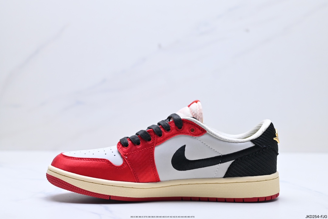 160 乔 Trophy Room 再次携手Jordan Brand共同打造全新Air Jordan 1 Low 0G联名款 FN0432-100