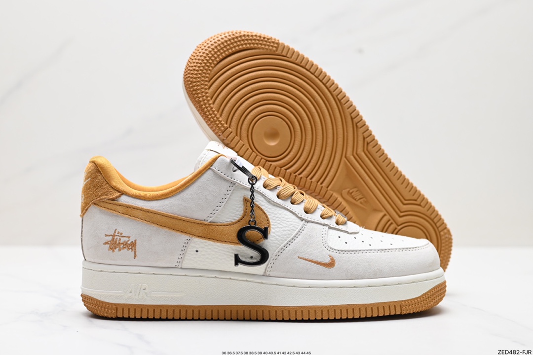 260 Nike Air Force 1 Low 07 HD1968-020