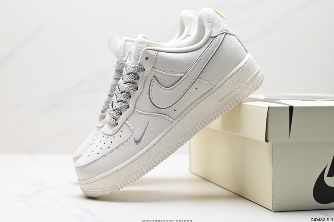 240 Nike Air Force 1 Low 07 M30319-029