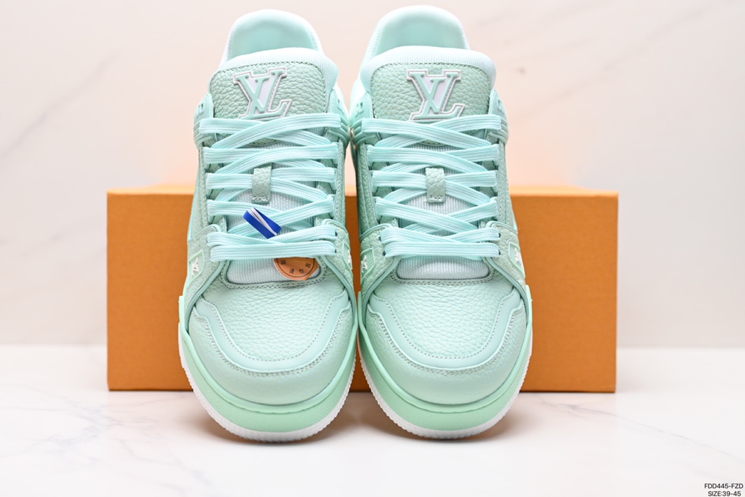 600 Louis Vuitton Trainer Sneaker Low 空胶版本