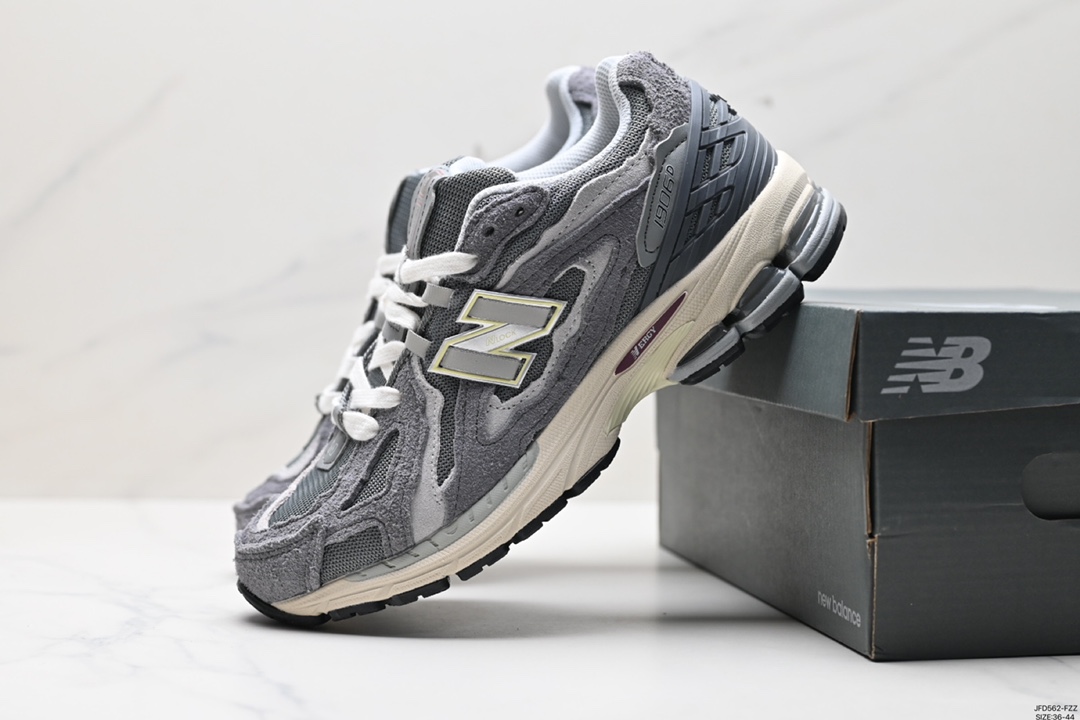 Replica Shop
 New Balance Aaa
 Scarpe Sneaker Vintage