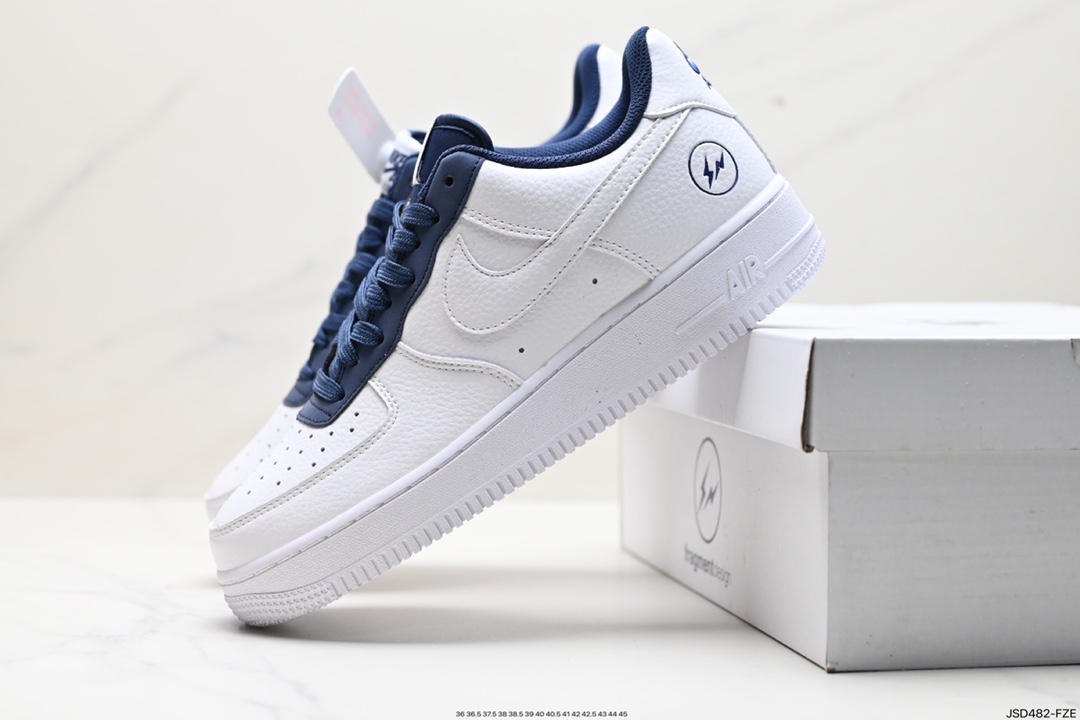 200 Nike Air Force 1 Low 07 TT0801-606